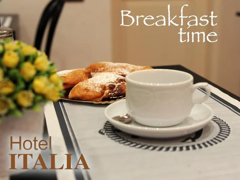 호텔 Albergo Italia 피옴비노