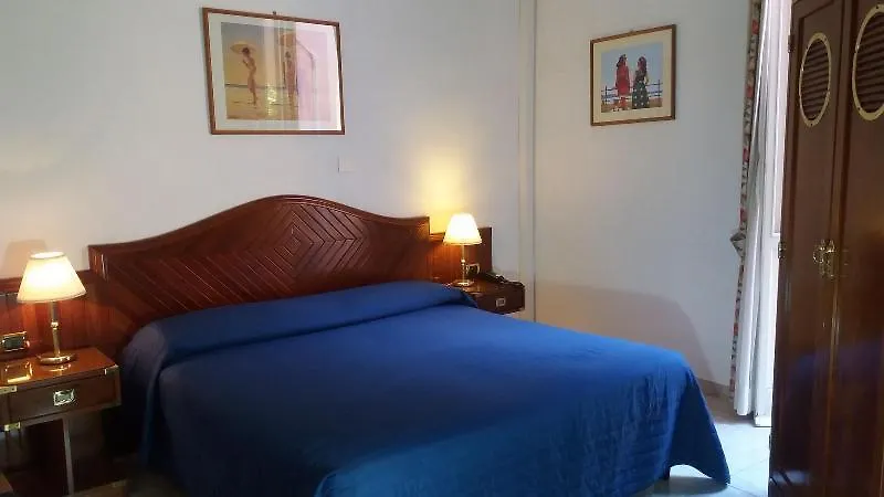 Albergo Italia Piombino 3*,